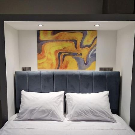 Faronita - Luxury Apt In The Heart Of Καλαμάτα Εξωτερικό φωτογραφία