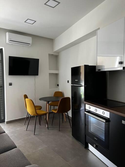 Faronita - Luxury Apt In The Heart Of Καλαμάτα Εξωτερικό φωτογραφία
